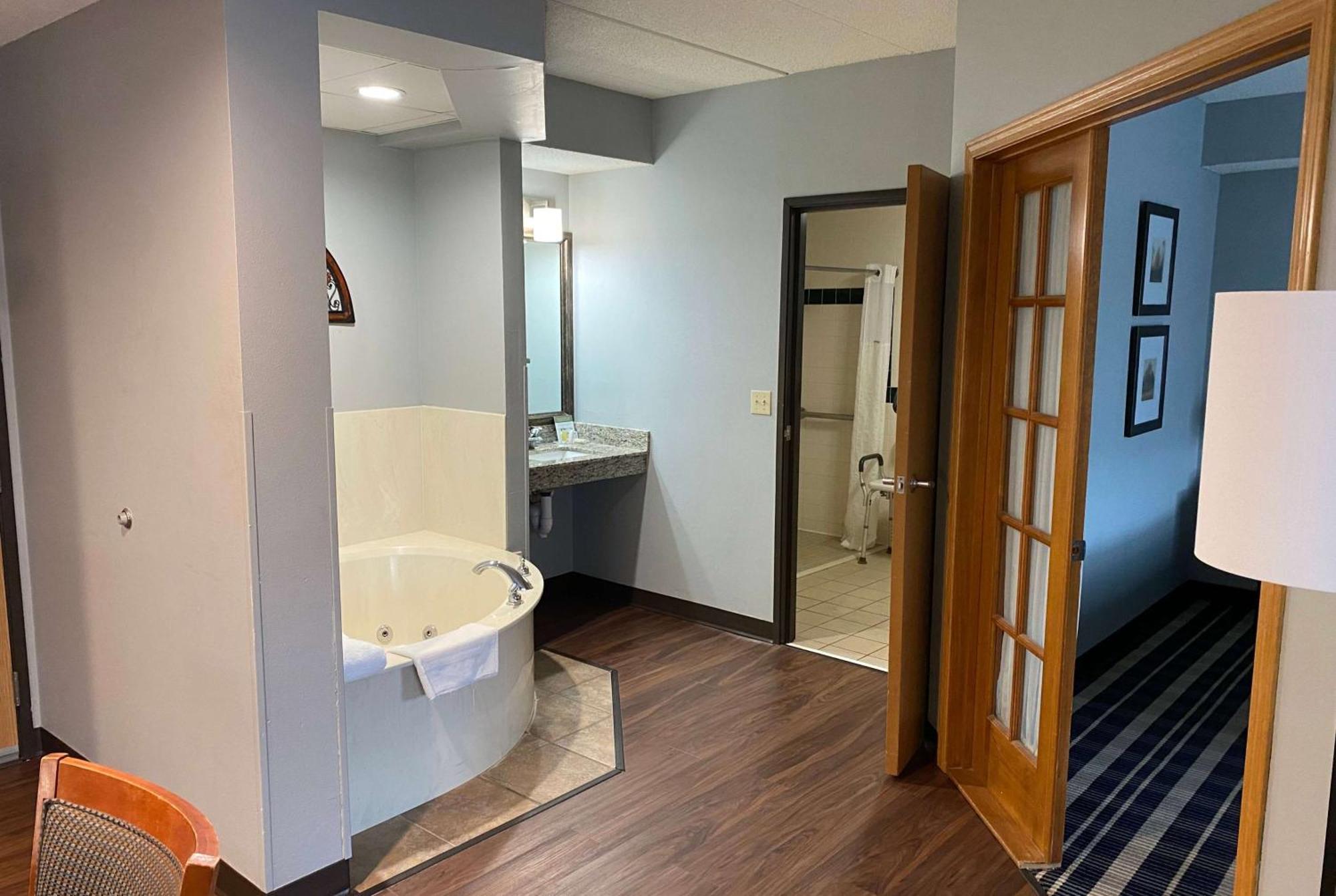 Americinn By Wyndham Chanhassen Exteriér fotografie